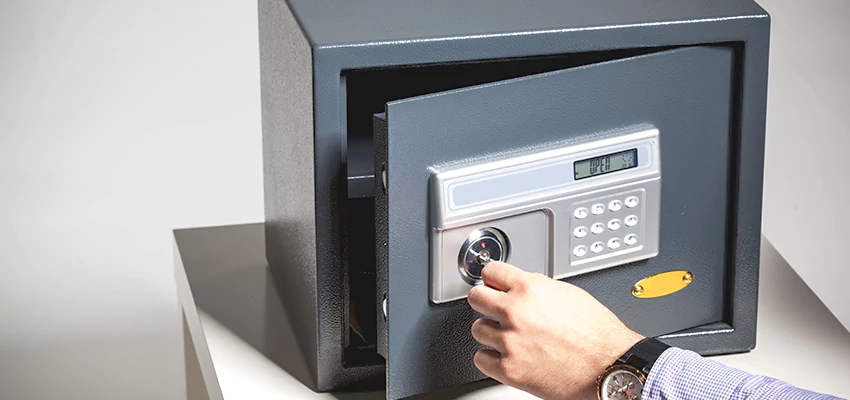 Jewelry Safe Unlocking Service in East La Mirada, California