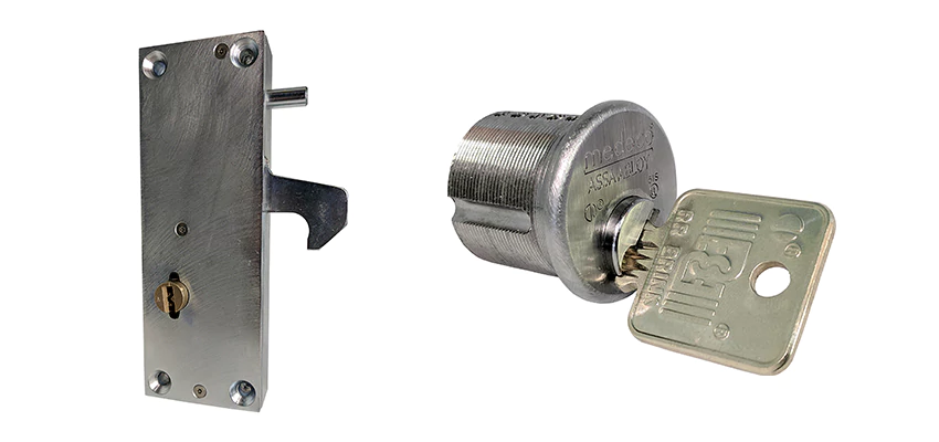 RR Fence Gates Brink Locks Repair in East La Mirada, California