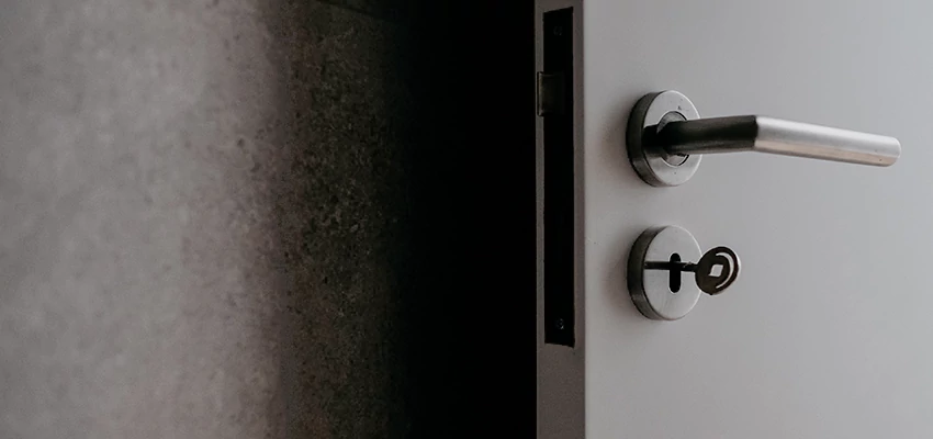 Front Door Handle Repair And Installation in East La Mirada, CA