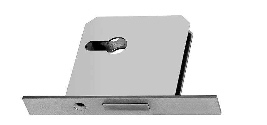 Fix A Deadbolt Door Lock in East La Mirada, California